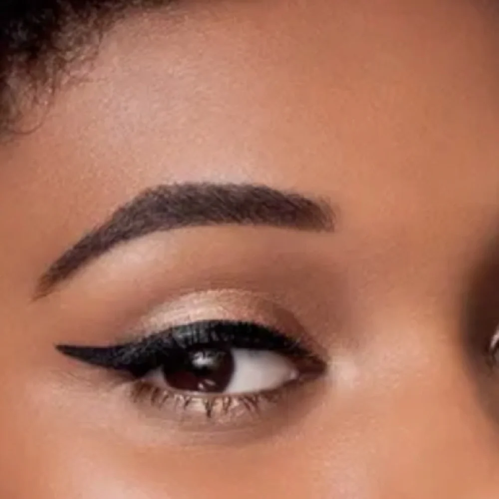 Ultra Precise Waterproof Eyeliner - VINYL Ultra 01 Glossy Black
